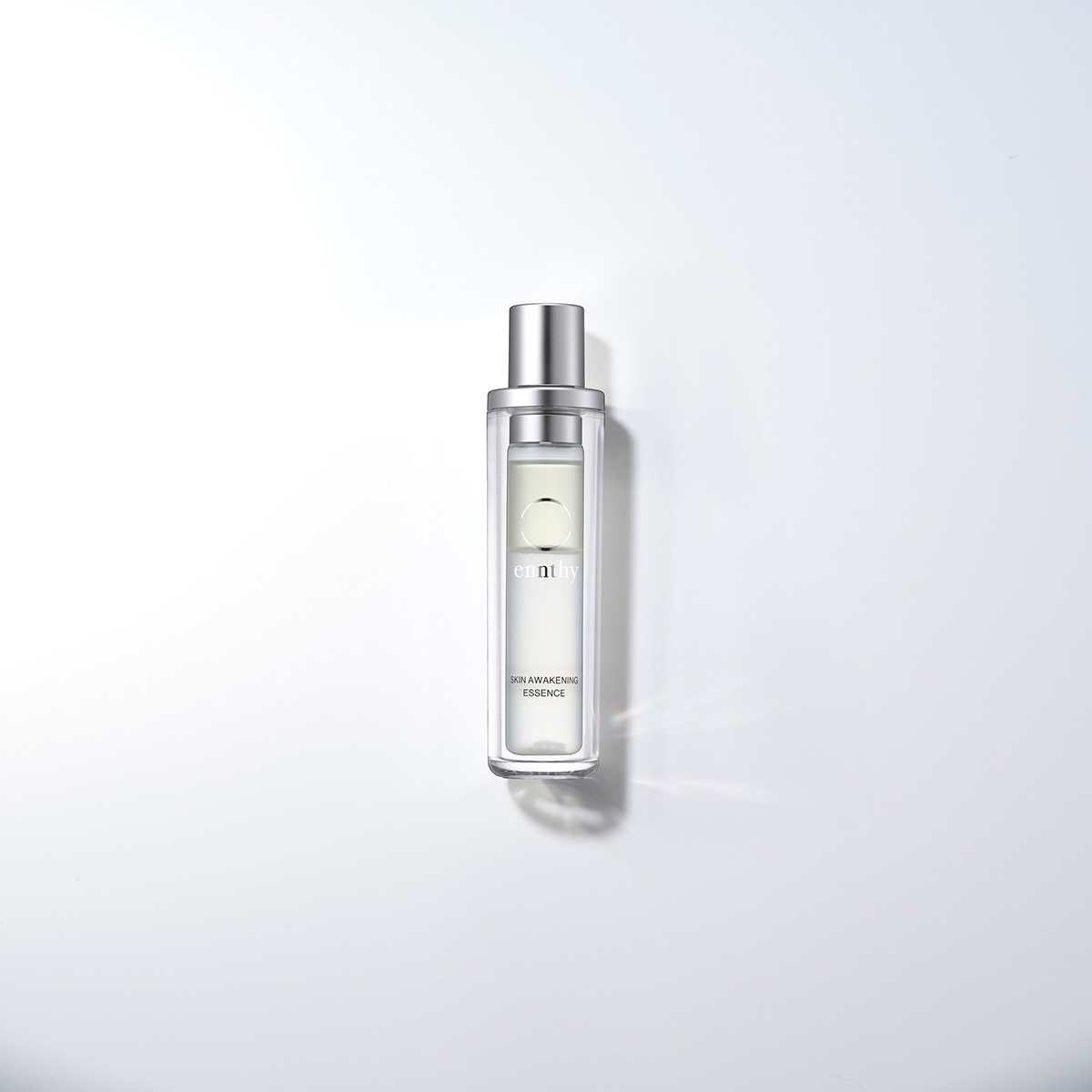 大阪にある撮影スタジオのカメラマンによるスキンケアの商品撮影