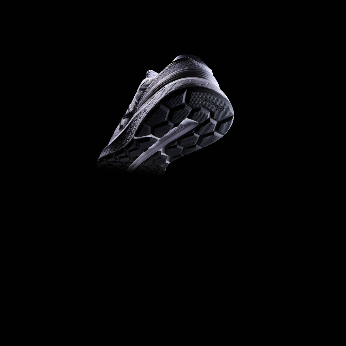 大阪にある撮影スタジオのカメラマンによるスニーカーの商品撮影